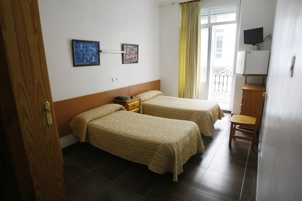 Hostal San Fernando Alicante Eksteriør bilde